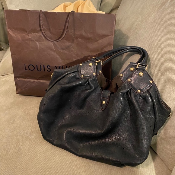 Louis Vuitton Mahina Leather Large Hobo Bag - Picture 8 of 11